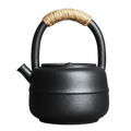 Théière chinoise en céramique Tao finition Guanshan 450 ml avec poignée en corde naturelle.
