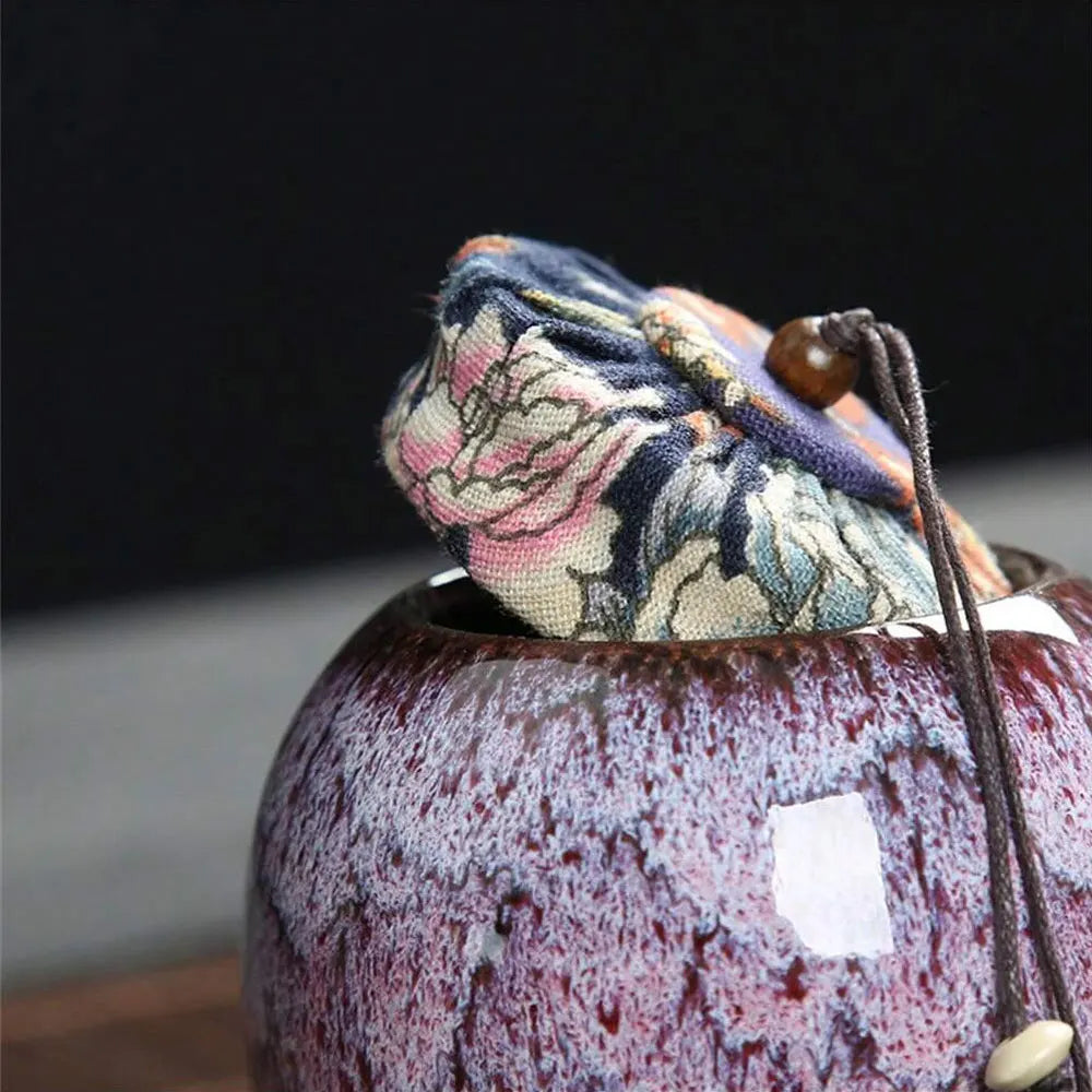 Contenant à thé en céramique – Style Raku artisanal