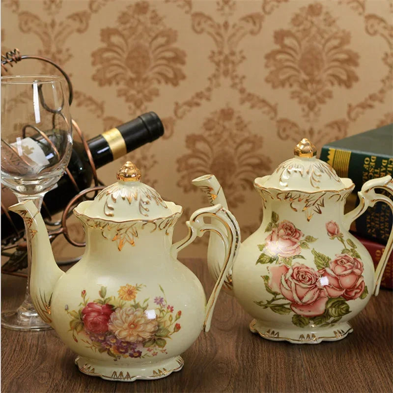 Théière Anglaise Vintage en Porcelaine Florale 900 ml
