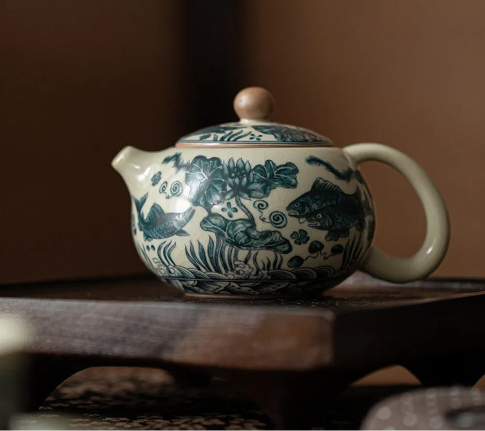 Théière Chinoise en Porcelaine Blanc Cassé Motifs Bleu Indigo 230 ml