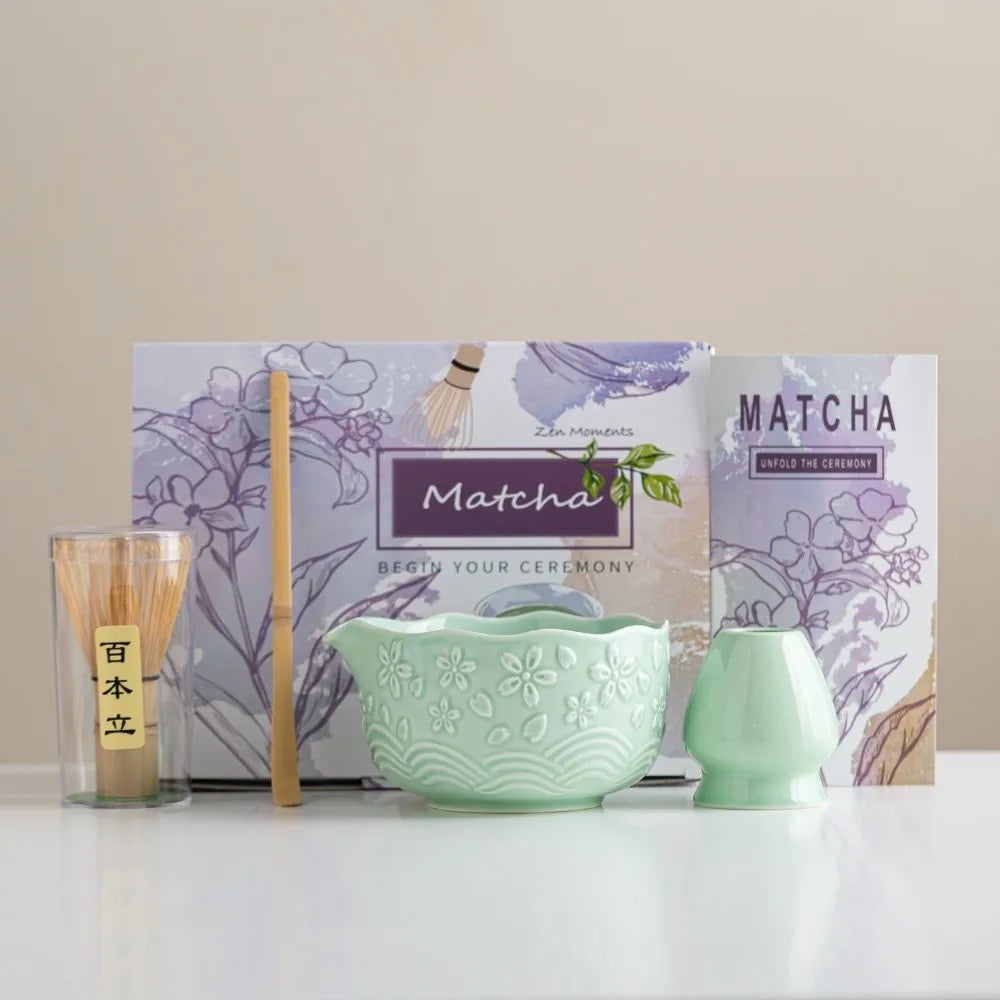 Set matcha 4 pièces vert avec bol en céramique Sakura et ustensiles en bambou