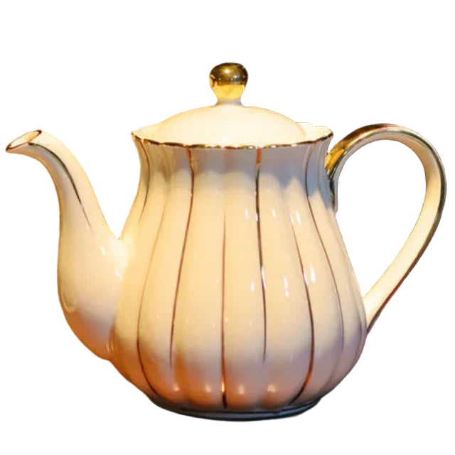 Théière anglaise crème avec liserés dorés et couvercle doré, style élégant classique, 900 ml.