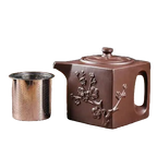 Théière japonaise carrée en céramique brune avec motifs fleuris en relief et infuseur inox – 400 ml